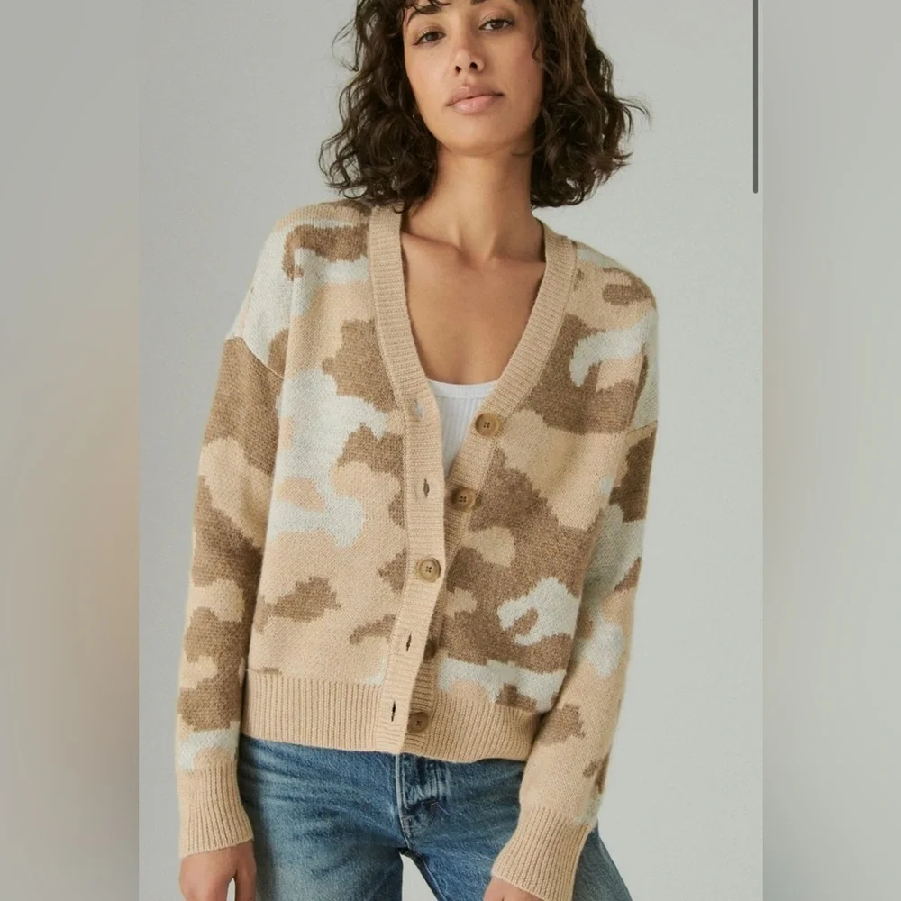 Lucky Brand Oversized Camo Cardigan in Natural - Picture 3 of 6